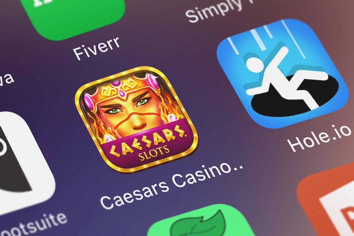 Caesars Entertainment Set to Launch 3 Online Casino Sites in Maine Deal
